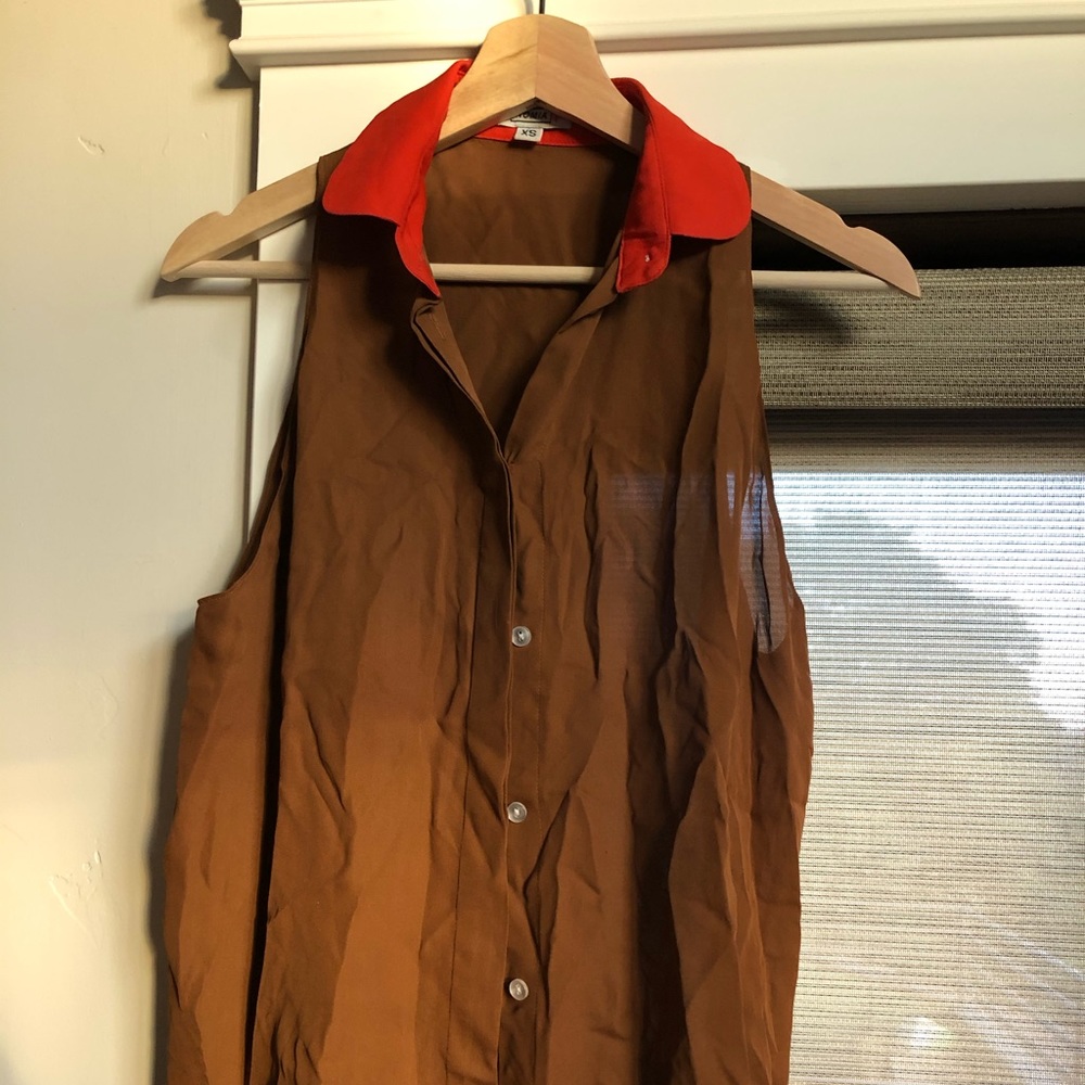Brown and red sleeveless blouse